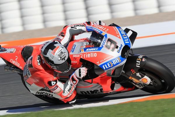 Pebalap anyar Ducati, Danilo Petrucci tidak ingin terburu-buru untuk membuktikan bahwa dirinya layak untuk tetap di tim MotoGP pabrik Ducati di luar kontrak satu tahun saat ini.