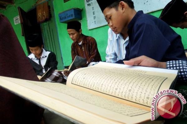 Upaya ini menurut Lukman berguna untuk menjaring para santri-santri terbaik, yang dapat direkomendasikan ke perguruan tinggi keagamaan Islam (PTKI).