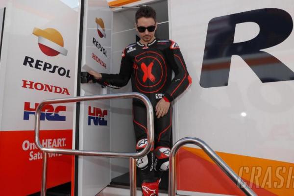 Jorge Lorenzo akan menyelesaikan putaran MotoGP pertamanya pada tahun 2019 ketika ia mengambil bagian dalam tes pra-musim terakhir di Qatar.