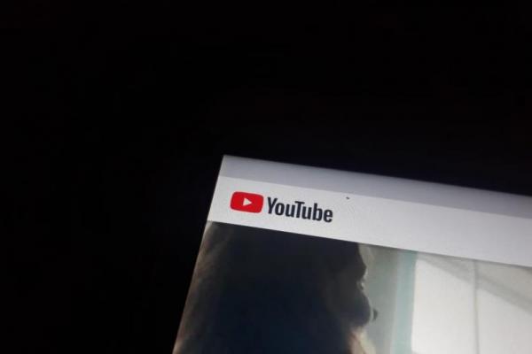 YouTube akan menyetop rekomendasi video yang berisi konsipirasi bumi datar. Rekomendasi video tentang teori serangan 11 September 2001 juga akan disetop.