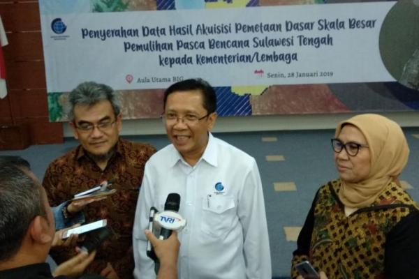 Demi mempercepat pemulihan pasca terjadi bencana di wilayah Sulawesi Tengah, Badan Informasi Geospasial (BIG) menyerahkan data akuisisi pemetaan dasar skala besar Sulten
