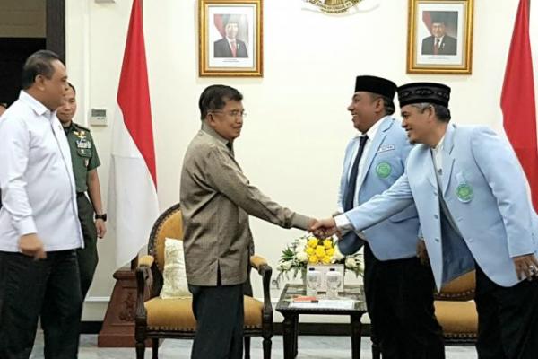 Said Aldi berpesan kepada seluruh kader BKPRMI di seluruh Indonesia turut menyukseskan pemilihan calon legislatif (Pileg) dan pemilihan Presiden (Pilpres) 2019.