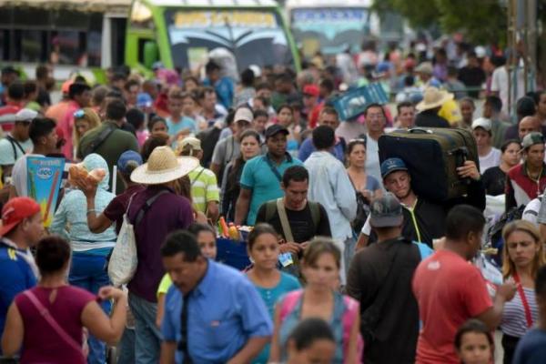 Menteri luar negeri Venezuela Jorge Arreaza bersikeras di PBB bahwa tidak ada krisis kemanusiaan di negaranya tetapi mengumumkan rencana untuk meningkatkan kerjasama dengan badan-badan PBB untuk membantu ekonomi.