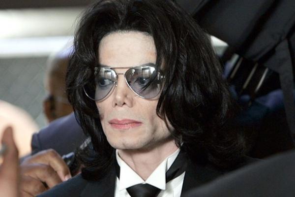 Mendiang penyanyi legendaris Michael Jackson nyaris tewas dalam serangan 9 September 2001 di Menara Kembar World Trade Center (WTC) di New York