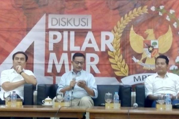 Ferry mengatakan, dalam Pemilu, baik peserta maupun penyelenggara, harus memegang teguh kepada apa yang selama ini disosialisasikan oleh MPR, yakni Pancasila, UUD NRI Tahun 1945, NKRI, dan Bhinneka Tunggal Ika atau Empat Pilar MPR.