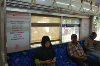 "Mantan Manten" di Commuter Line Undang Penasaran Netizen