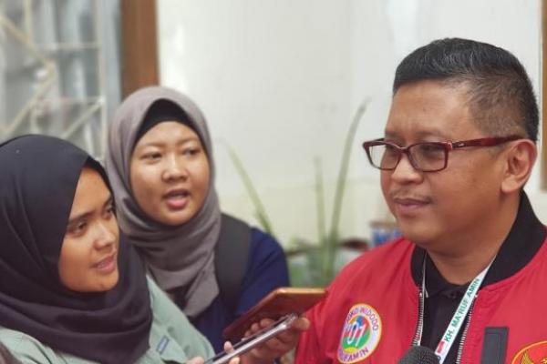 Relawan Almisbat pendukung Jokowi menggelar Tour Tol Sumatera. Start dari Lampung menuju Palembang hingga ujung Pulau Sumatera