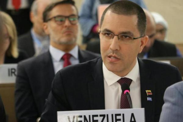 Venezuela telah diguncang oleh protes sejak 10 Januari, ketika Nicolas Maduro dilantik untuk masa jabatan kedua setelah pemungutan suara yang diboikot oleh oposisi.