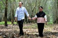 Cieee..Romantisnya Presiden Jokowi dan Ibu Iriana