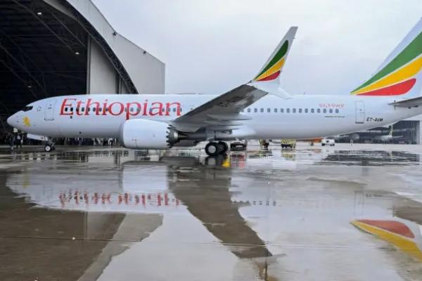 Nyatanya, sistem anti-stall pesawat tersebut kini harus diperbarui akibat dua kecelakaan fatal yang terjadi di Ethiopia dan Indonesia.
 