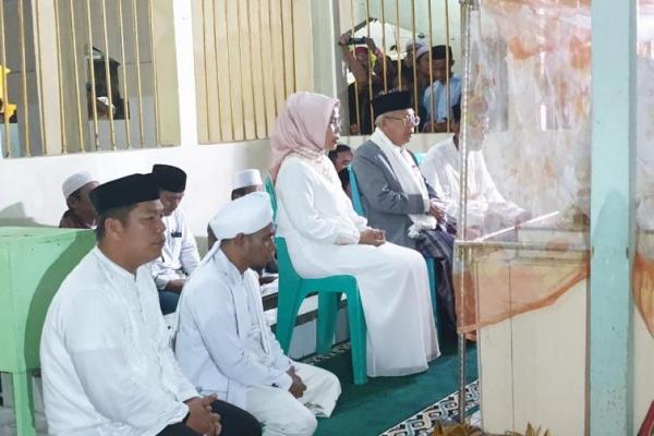 Kiai Ma`ruf Amin berziarah ke makam Sultan Ageng Tirtayasa, Serang, Banten. Mendapat inspirasi perjuangan.