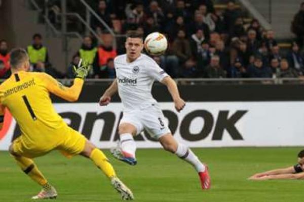 Jovic masih berupaya mencetak gol perdananya untuk Madrid sejak tiba dari klub Bundesliga Eintracht Frankfurt, dalam sebuah pembelian sebesar €60 juta.