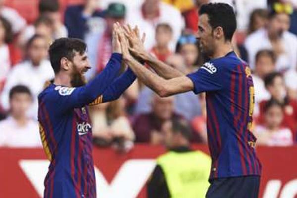 Gelandang bertahan Sergio Busquets tahu persis betapa pentingnya Lionel Messi bagi tim Barca. 