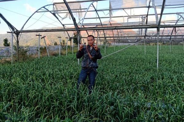 Petani Cianjur khususnya menolak dan meminta aparat pemerintah membatalkan rembug petani.