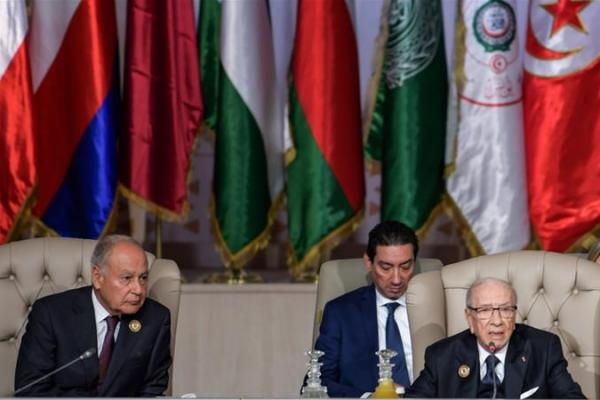 Liga Arab menyerukan penarikan pasukan asing dari Libya, dan mendesak diselenggarakannya pembicaraan untuk mengakhiri konflik di negara Afrika utara tersebut.