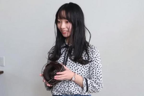 Rambut Kawahara dijuluki Guinness World Record untuk rambut terpanjang pada seorang remaja berusia antara 13 dan 17 tahun ketika secara resmi diukur dengan panjang 5,1 kaki.