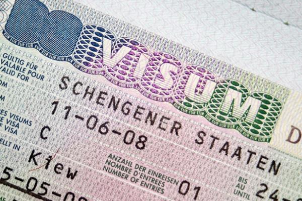 Uni Eropa (UE) akan tetap memberlakukan bebas visa (visa free) bagi warga Inggris yang akan melakukan kunjungan singkat