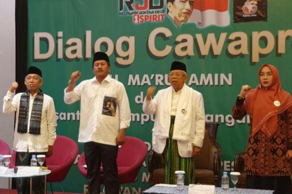 Relawan Jokowi Deui selalu berdampingan dengan pesantren, dalam rangka mendukung Jokowi-Ma`ruf. Mereka tetap melakukan kebaikan.