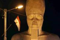 Arkeolog Mesir Hidupkan Kembali Patung Raksasa Firaun di Sohag