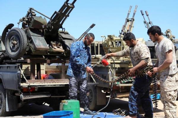 Hingga kini sebanyak 392 orang tewas dan sekitar 2 ribu orang terluka dalam bentrokan yang terjadi setelah penyerangan Jenderal Khalifa Haftar ke Tripoli pada 4 April lalu.