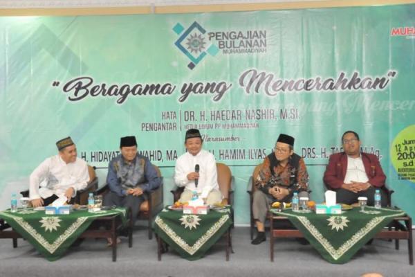 Wakil Ketua MPR Hidayat Nur Wahid (HNW) menuturkan ketika menggunakan terminologi agama maka orientasinya adalah mencerahkan.