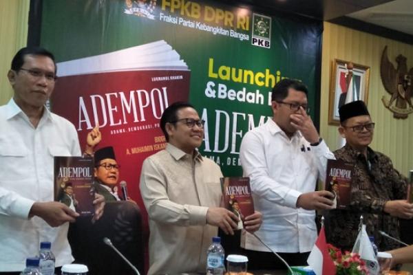 Biograsi Ketua Umum (Ketum) Partai Kebangkitan Bangsa (PKB) Muhaimin Iskandar (Cak Imin) terangkum dalam sebuah buku ADEMPOL (Agama, Demokrasi, dan Politik).