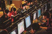 Pelajar China Habiskan Dua Jam Sehari Main "Game Online"