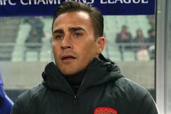 Fabio Cannavaro mengundurkan diri sebagai pelatih kepala China untuk fokus pada perannya dengan Guangzhou Evergrande Taobao