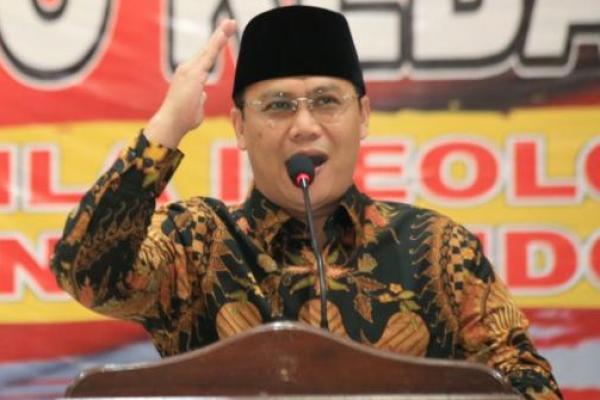 Pimpinan MPR memastikan insiden penyerangan terhadap MenkoPolhukam Wiranto tidak akan mengganggu pelantikan Jokowi-Ma`ruf Amin sebagai presiden dan wakil presiden periode 2019-2024.