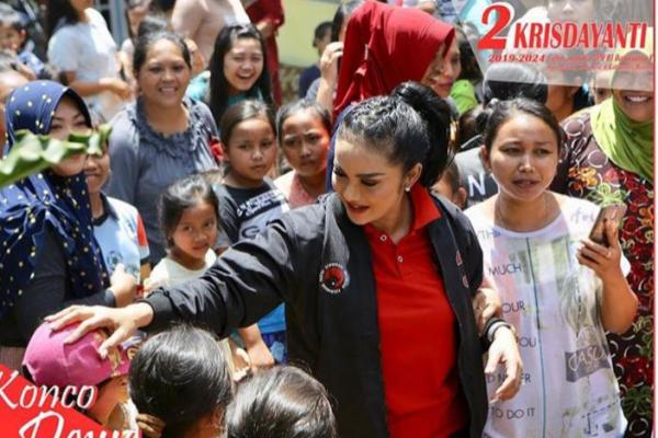 Penyanyi Krisdayanti mendapat suara tertinggi di dapilnya Malang Raya, Jawa Timur. Lolos ke DPR RI?