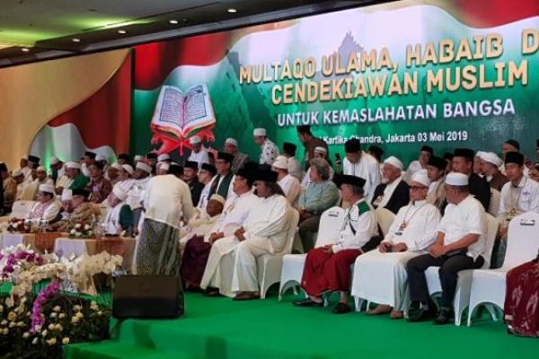 Forum Kyai Tahlil (FKT) mengimbau umat Islam agar tidak mengikuti dan tak terpancing dengan tindakan-tindakan inkonstitusional baik secara langsung maupun tidak langsung.