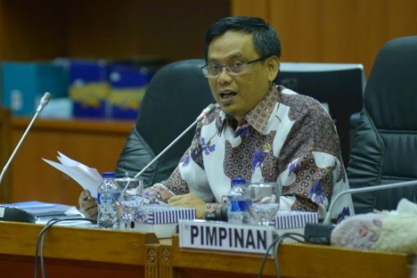 Wakil Ketua Komisi X DPR, Abdul Fikri Faqih mendorong di masa-masa pandemi Covid-19 digunakan untuk perbaikan aspek-aspek lingkungan pada sektor pariwisata di Indonesia.