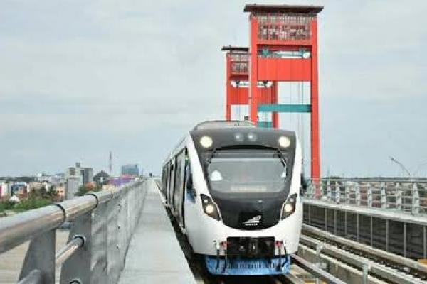Selama 11 bulan ini LRT Palembang masih uji coba.