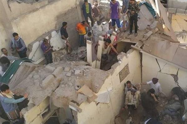 jet tempur yang dipimpin Saudi menghantam berbagai bagian ibukota pada Kamis, menewaskan sedikitnya enam warga sipil, empat di antaranya adalah anak-anak dari satu keluarga, dan melukai puluhan lainnya.
