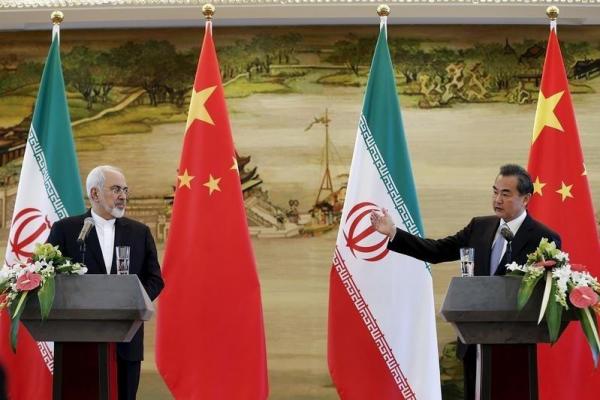 Kepada Menteri Luar Negeri Iran Mohammad Javad Zarif, China juga mendukung Teheran melindungi kepentingannya.