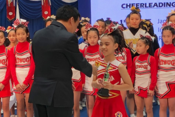 Atlet Federasi Cheerleading Seluruh Indonesia (FCSI) berhasil meraih medali perak dan perunggu.