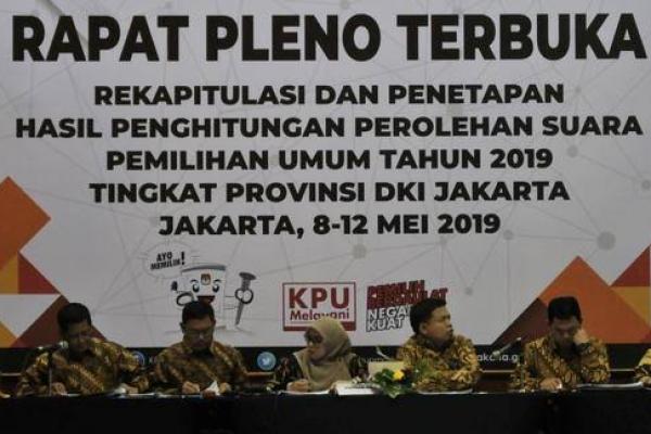 Asbit menulis sikap keberatan atas perhitungan dan penetapan suara pemilihan umum Legislatif DPR RI Dapil DKI Jakarta II 2019 di Delapan Kecamatan Jakarta Pusat.