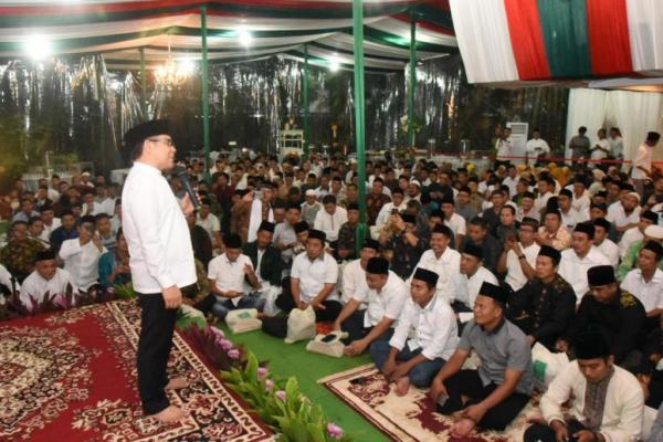 Cak Imin mengajak masyarakat agar menjadikan momen Ramadan untuk mempererat tali silaturahmi dan semakin memupuk tali persaudaraan serta menjaga kesatuan NKRI