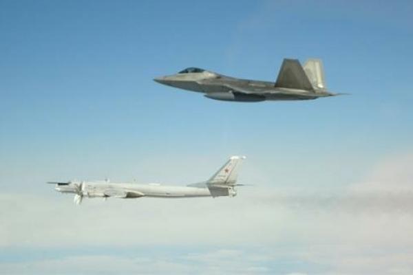 Jet tempur Amerika Serikat mencegat enam pesawat militer Rusia di wilayah udara internasional di lepas pantai barat Alaska