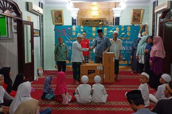 Sukses melaksanakan kegiatan Menggapai Lailatul Qadr dengan berbagi di pertengahan Ramadhan kemarin,  NUI kembali menggelar kegiatan Gebyar Ramadhan di 10 terakhir Ramadhan dengan tema menggapai Berkah dan kemuliaan di puncak  Ramadhan.
