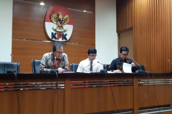 Komisi Pemberantasan Korupsi (KPK) resmi menetapkan bos Gajah Tunggal Sjamsul Nursalim dan istrinya, Itjih Nursalim sebagai tersangka kasus korupsi penerbitan ‎Surat Keterangan Lunas BLBI.