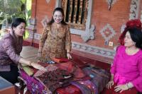 Gairahkan Industri Kerajinan, Dekranasda Bali Turun ke Kabupaten Jembrana