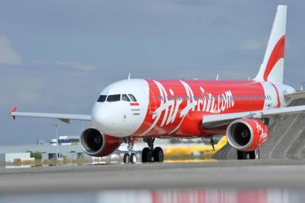 AirAsia Indonesia akan terus memantau perkembangan situasi dan akan melakukan langkah antisipasi yang diperlukan untuk memulai kembali layanan penerbangan