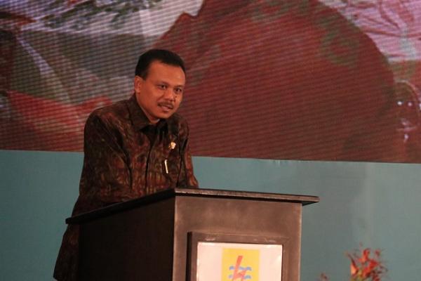 Kompleksitas permasalahan sektor energi di Indonesia memerlukan suatu pengelolaan energi nasional yang komprehensif melalui Kebijakan Energi Nasional yang jelas dan terukur.