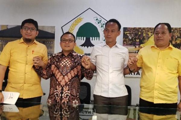 Para Pimpinan DPD II Golkar DKI Jakarta memcabut dukungan untuk Bambang Soesatyo yang akan mencalonkan diri sebagai Ketua Umum DPP Golkar dalam Munas.