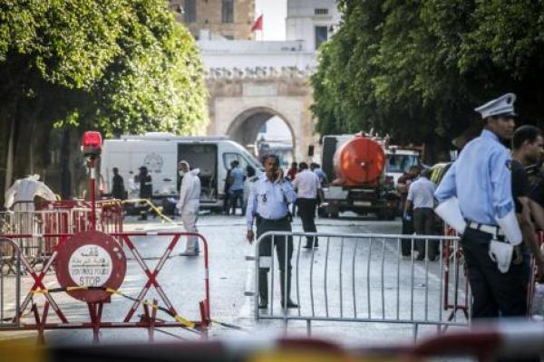 Kedutaan telah menyarankan personel untuk berhati-hati di sekitar ibukota, Tunis.