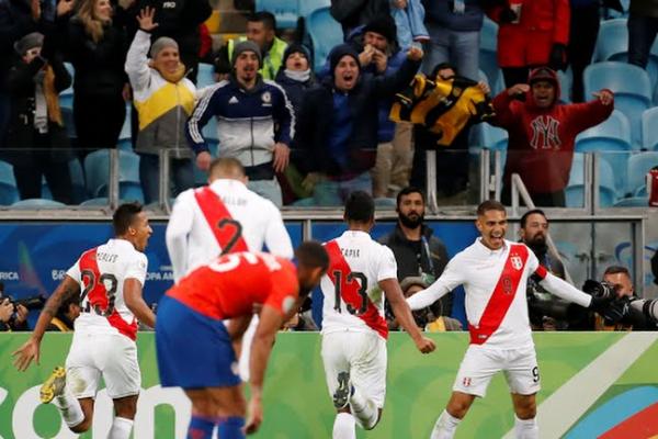 Peru akan menantang Brasil di final Copa America, setelah mengalahkan Chile dengan skor telak 3-0, pada Kamis (4/7).