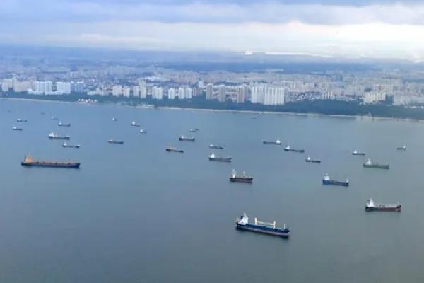 MPA mengatakan belum ada informasi mengenai ancaman langsung, terhadap kapal-kapal yang melintasi Selat Malaka.
