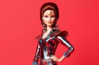 Boneka Barbie Tampil Dengan Gaya Penyanyi Legendaris