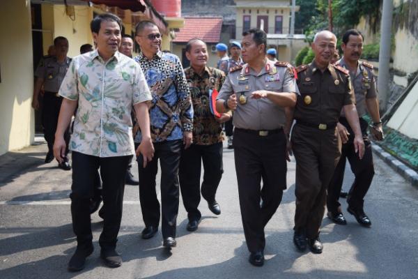 Ketua Komisi III DPR RI Azis Syamsuddin menilai perlu pengadaan alat deteksi narkoba di beberapa titik di Provinsi Lampung, seperti jalan tol, pelabuhan, dan bandara internasional.